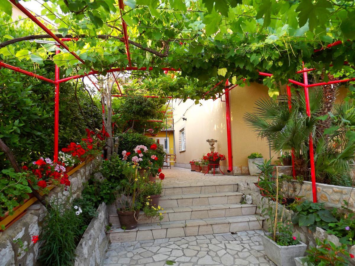 Apartments Maricic 200 Meters From The Beach โนวีวีโนดอลสกี ภายนอก รูปภาพ