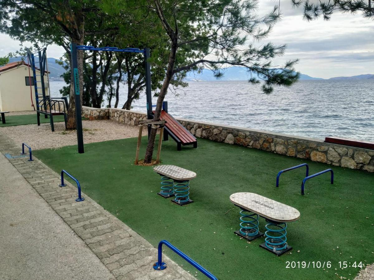 Apartments Maricic 200 Meters From The Beach โนวีวีโนดอลสกี ภายนอก รูปภาพ
